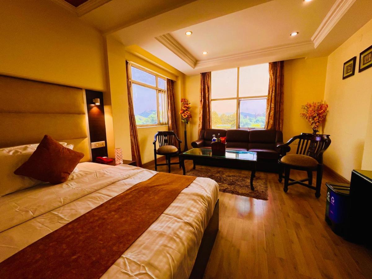 Hotel Reo Twist, Haridwar Exterior photo